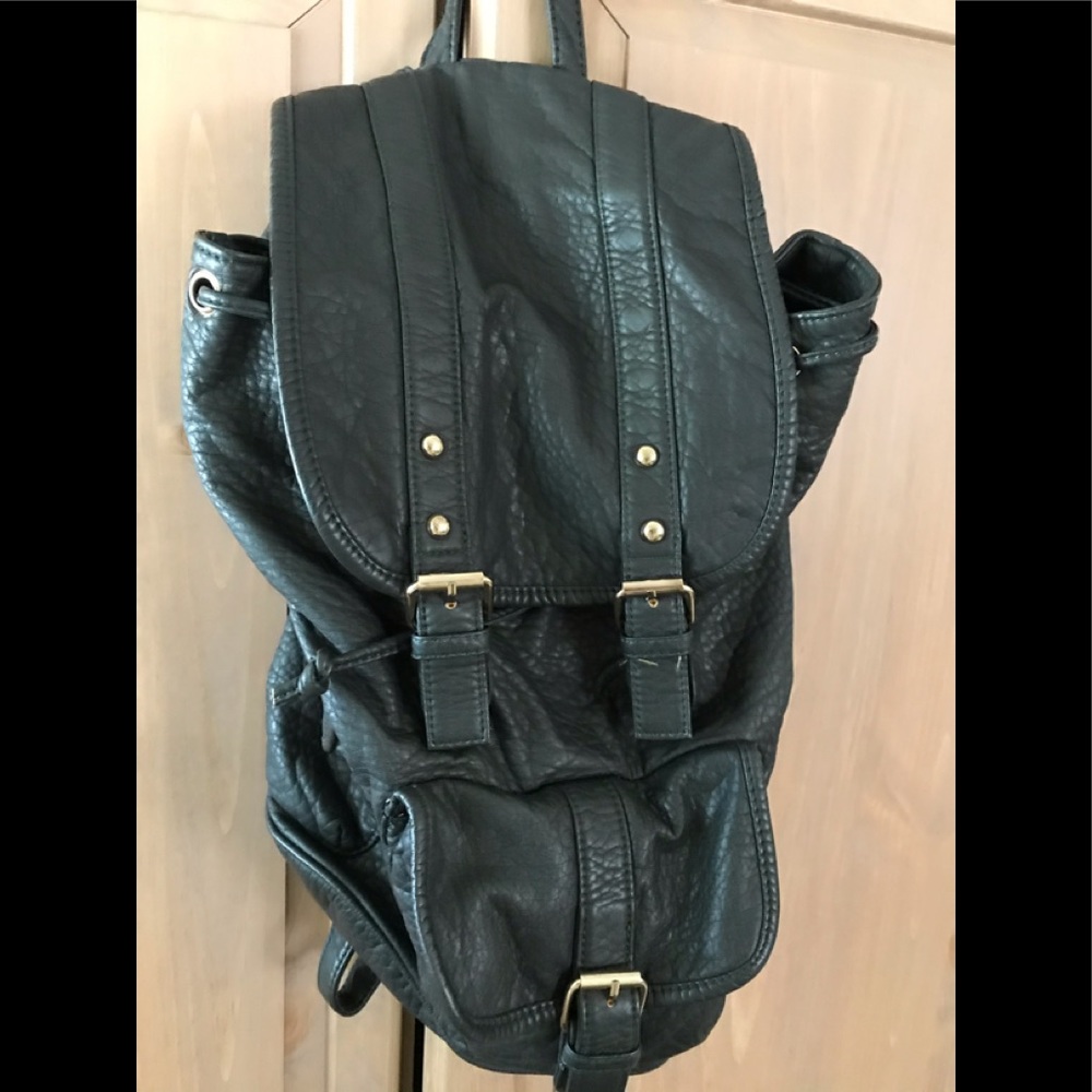 NWOT Under One Sky Hunter Green Backpack